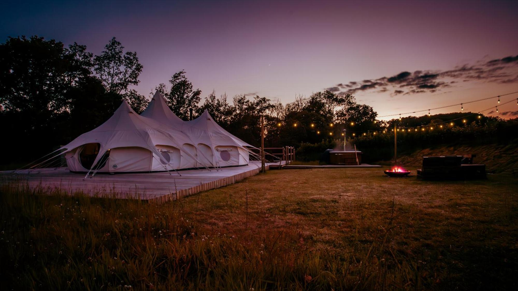 Luxury Glamping Retreat In Battle Villa Exterior foto