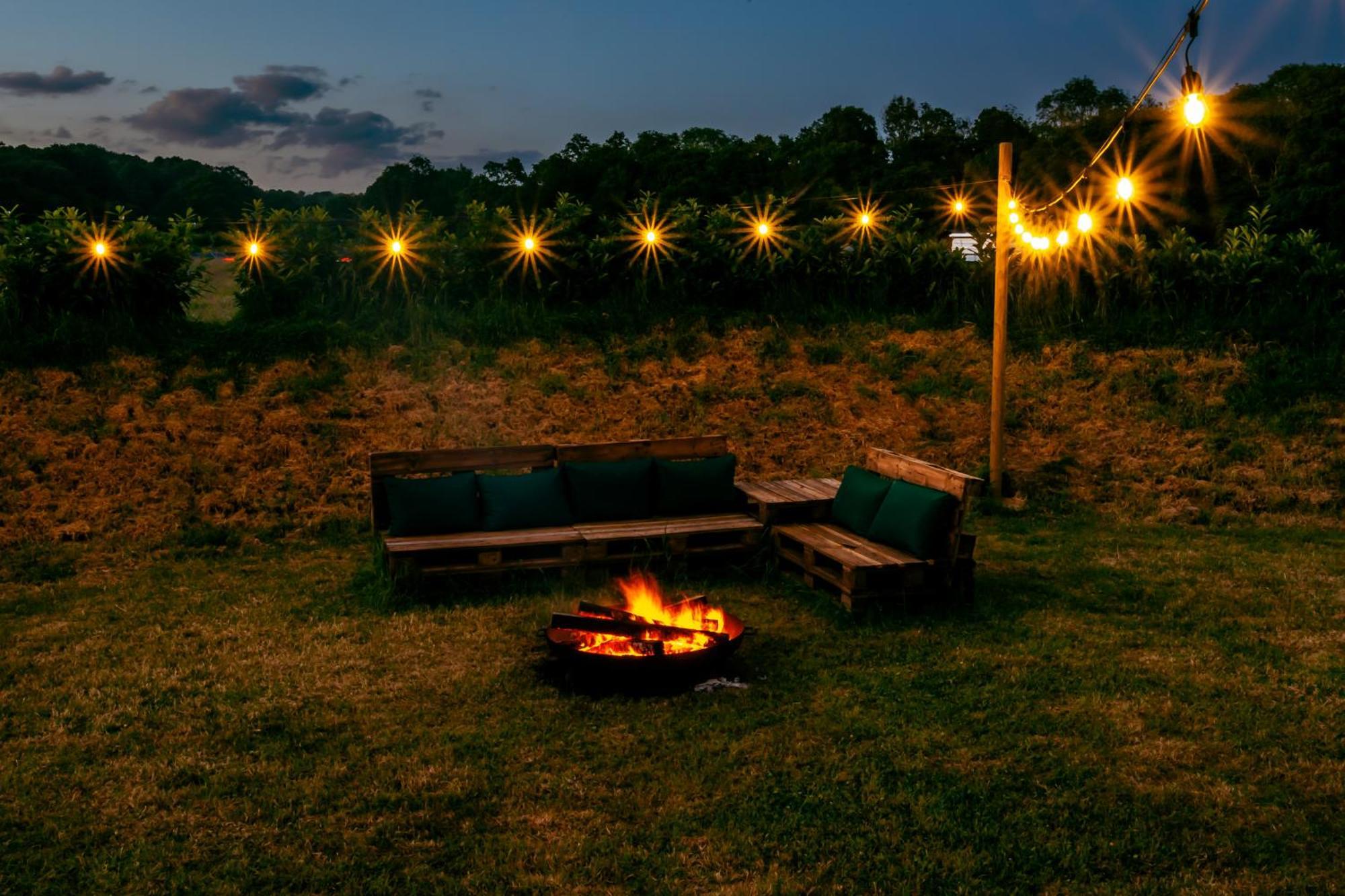 Luxury Glamping Retreat In Battle Villa Exterior foto