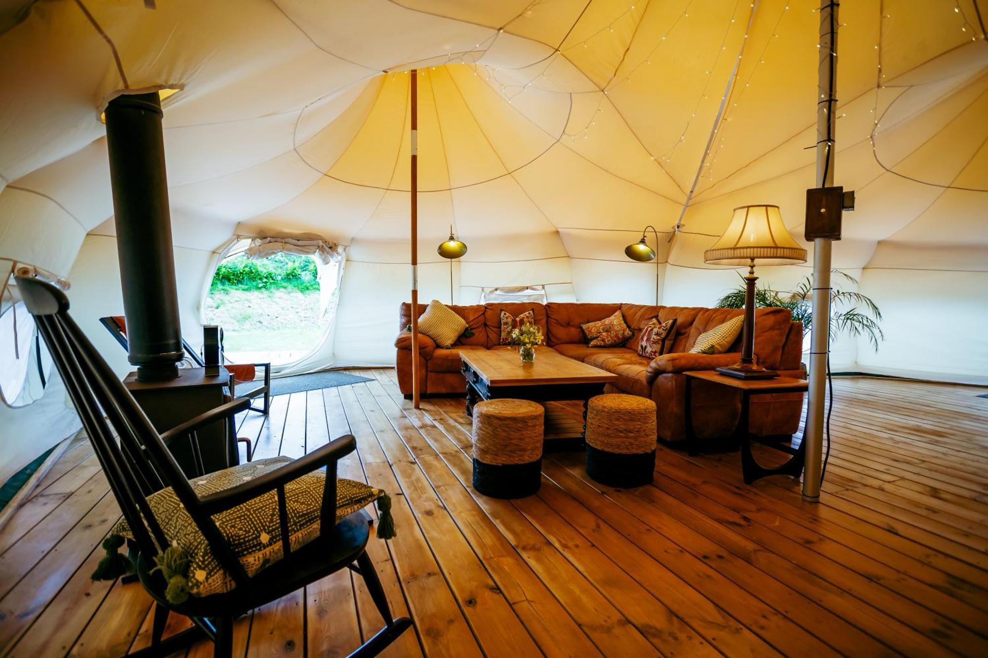 Luxury Glamping Retreat In Battle Villa Exterior foto