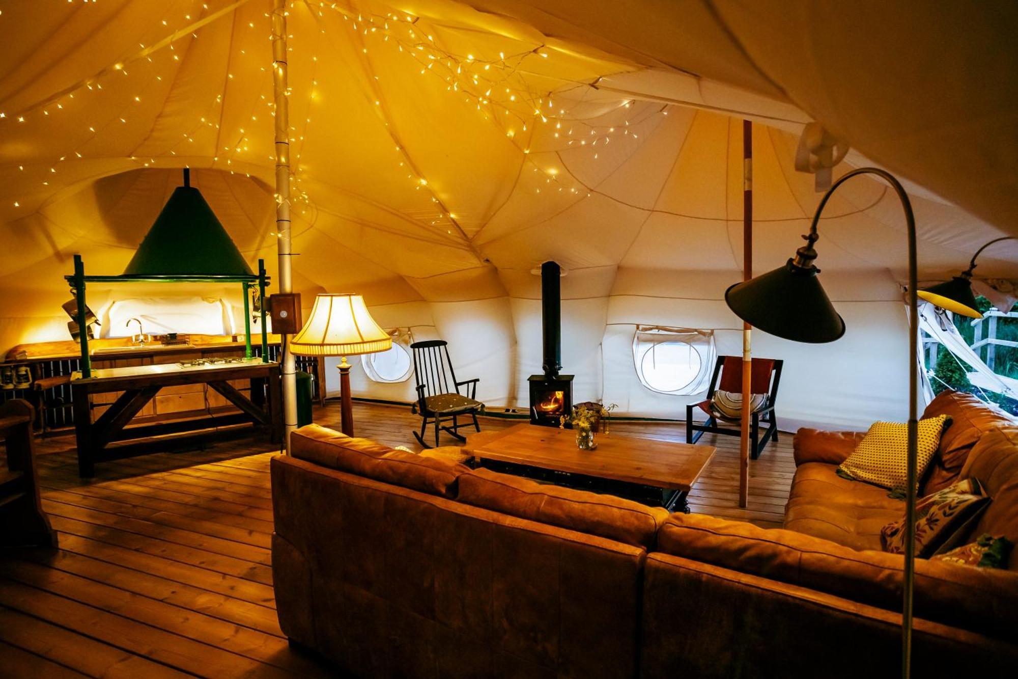 Luxury Glamping Retreat In Battle Villa Exterior foto