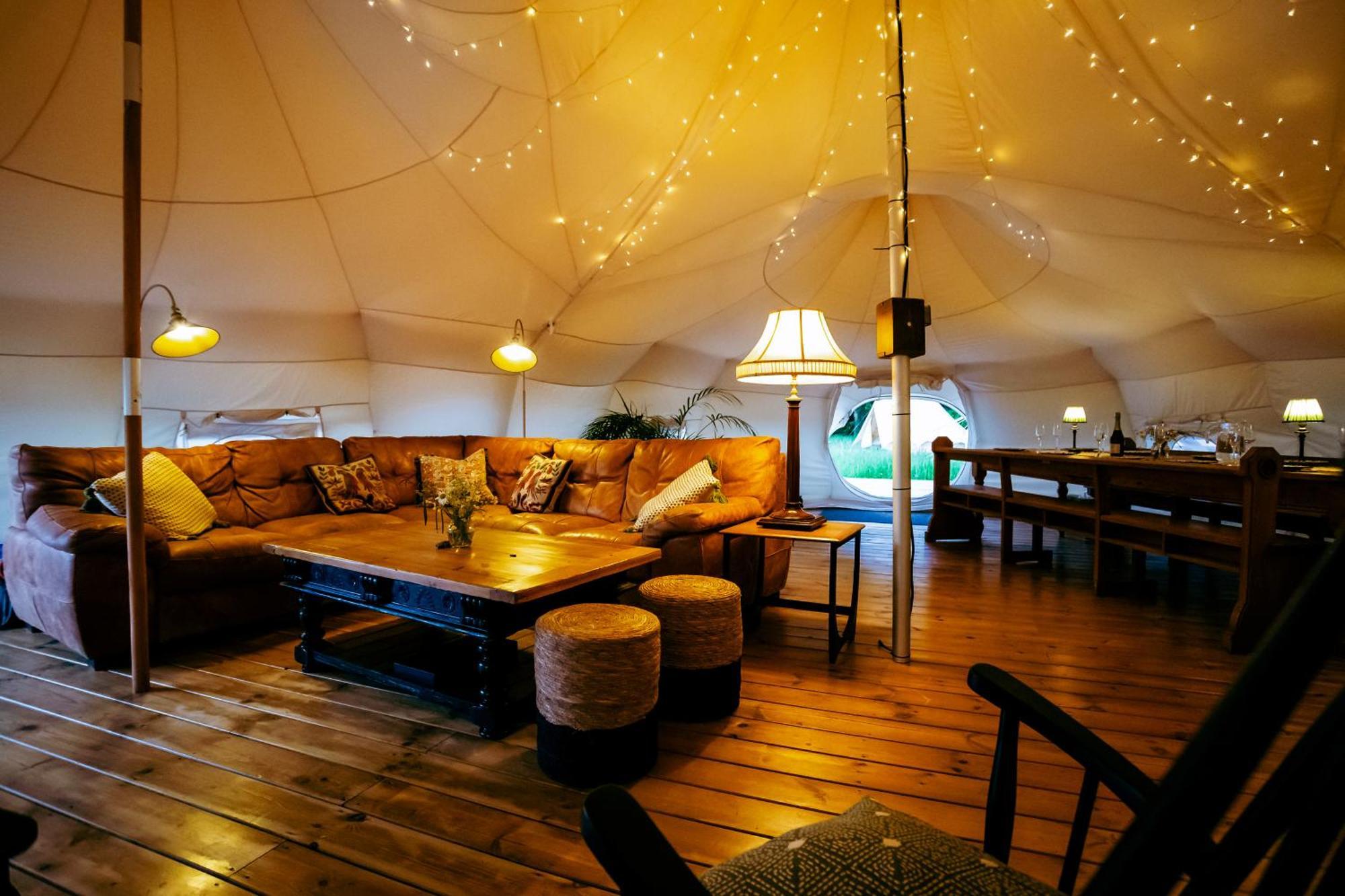 Luxury Glamping Retreat In Battle Villa Exterior foto